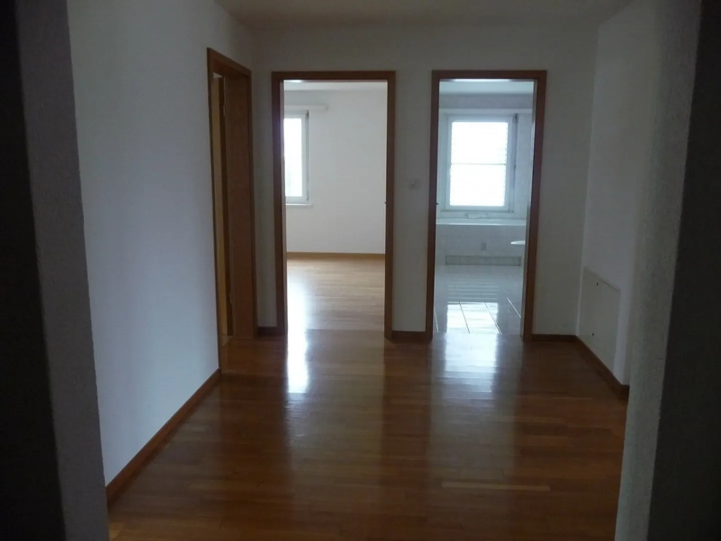 Bellissimo appartamento di 4,5 stanze con stufa a camino - Foto 9 di 14