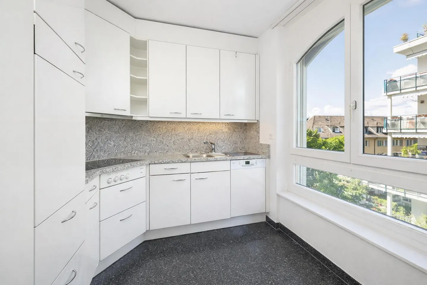 Couché sur des roses - Votre nouvel appartement en ville - Photo 5 sur 7