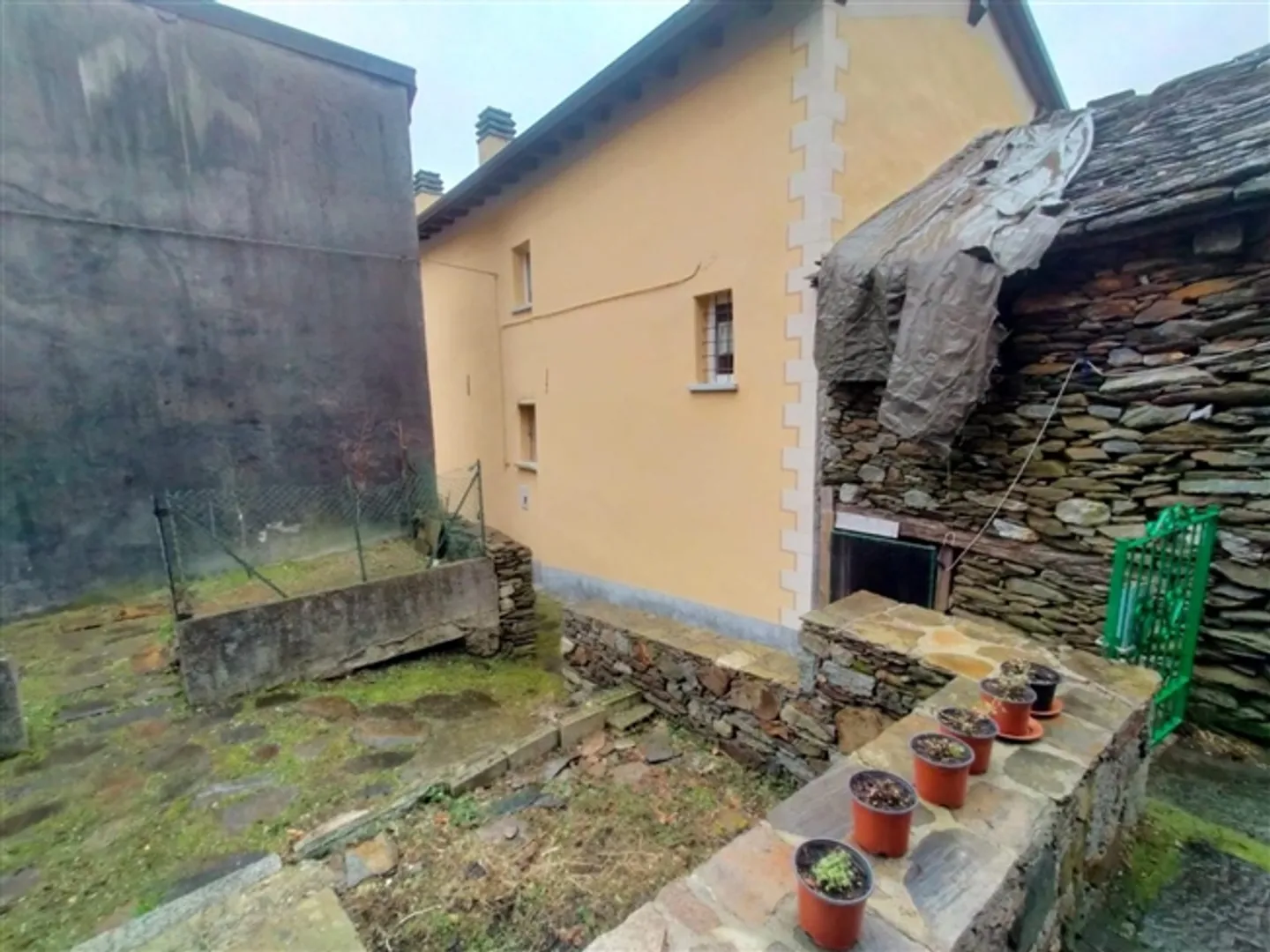 3-Zimmer-Haus zum Renovieren in Italien / casa di 3 1/2 locali in Italia - Foto 14 di 18