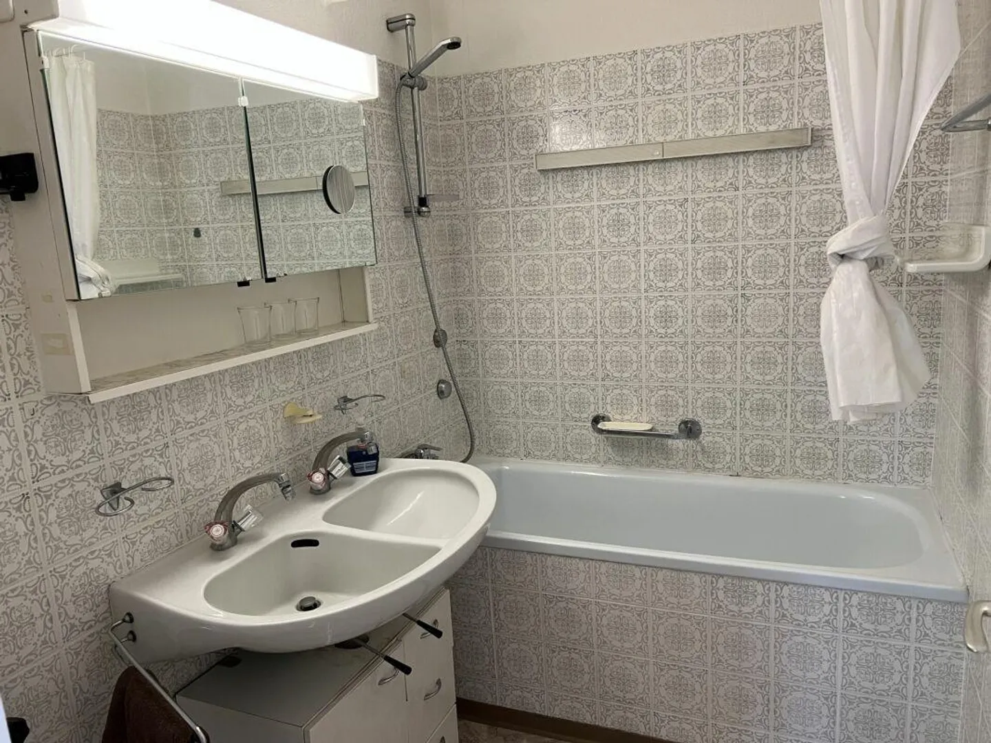 Appartement avec vue sur le lac - limité jusqu'au 30.06.2026 - Photo 7 sur 9