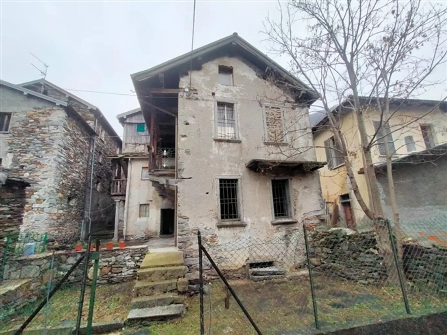 3-Zimmer-Haus zum Renovieren in Italien / casa di 3 1/2 locali in Italia - Foto 1 di 18