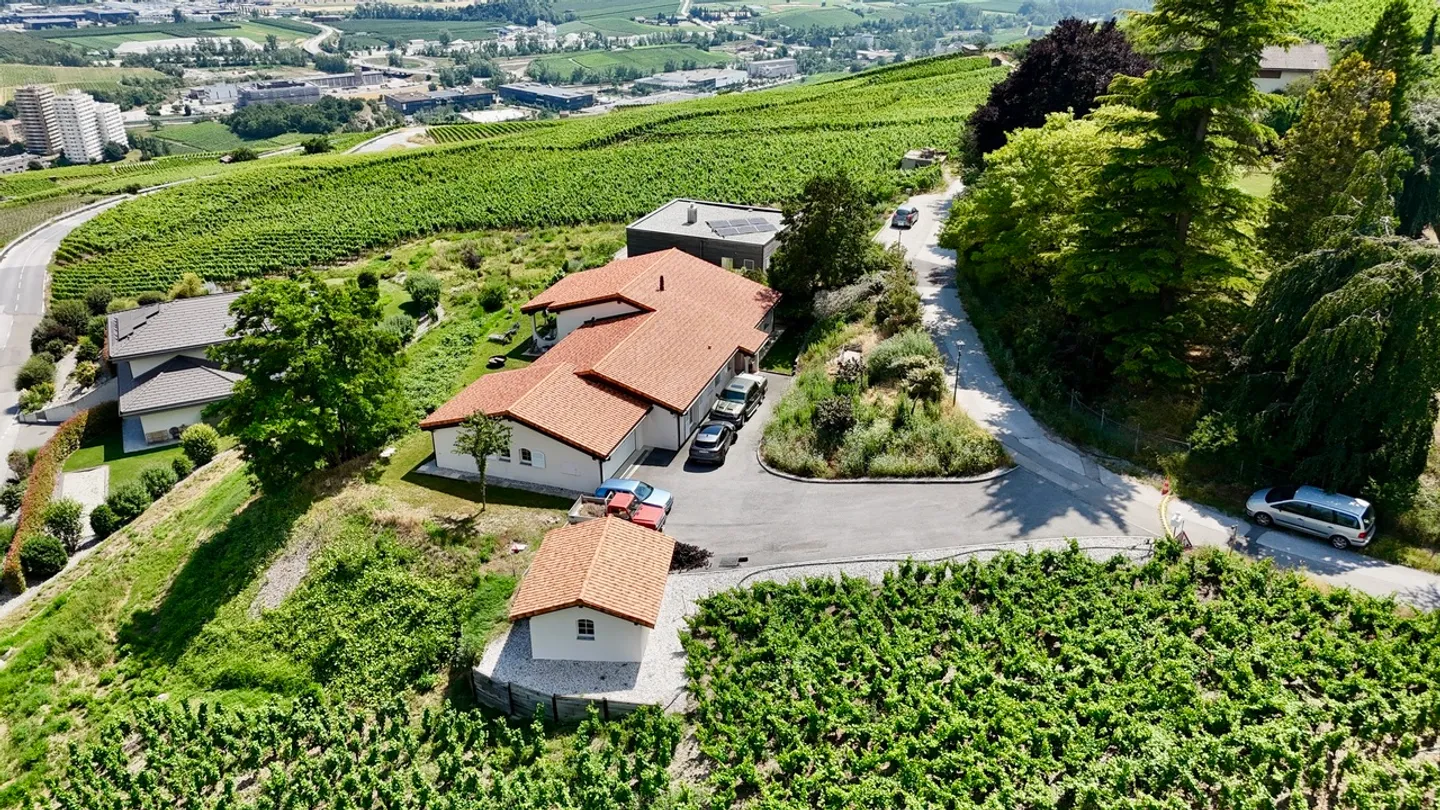 GRANDE VILLA SU UN UNICO PIANO CON VISTA - Foto 3 di 7