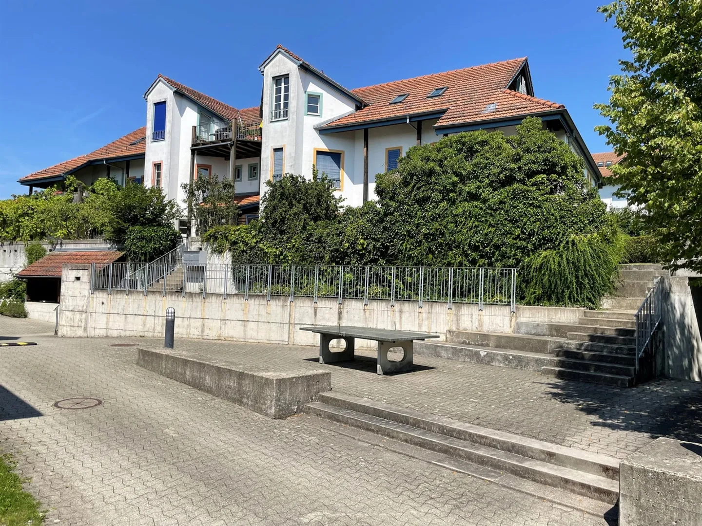 Great feel-good oasis with garden seating area in the tax-friendly Uitikon-Waldegg! - Photo 2 of 12
