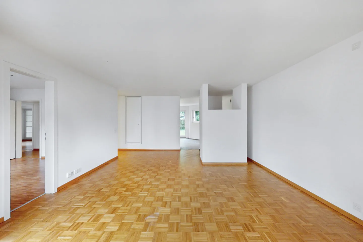 Great feel-good oasis with garden seating area in the tax-friendly Uitikon-Waldegg! - Photo 4 of 12