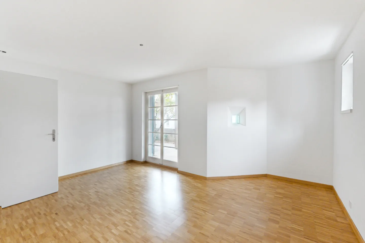 Great feel-good oasis with garden seating area in the tax-friendly Uitikon-Waldegg! - Photo 6 of 12