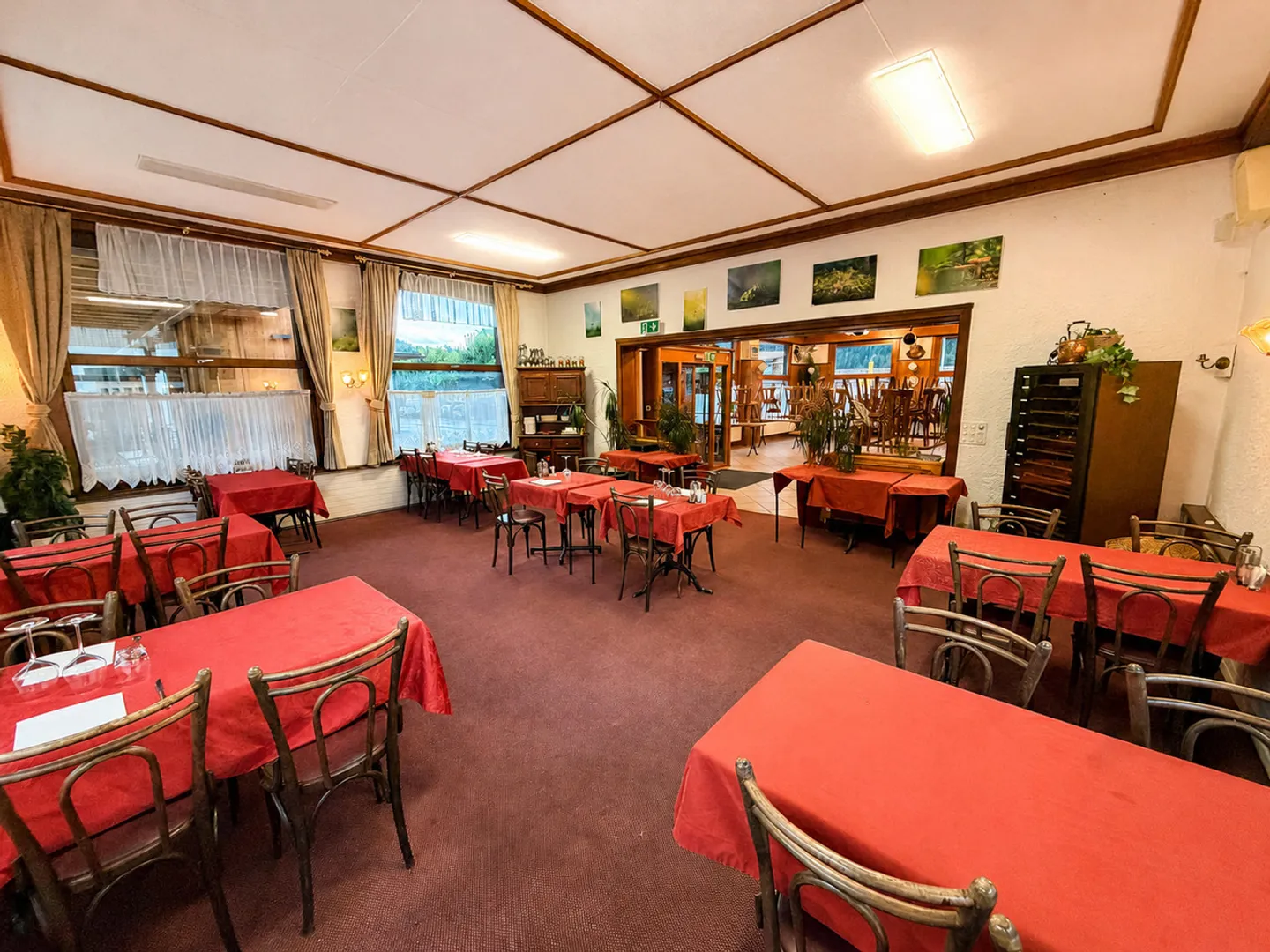 Charming Restaurant in Château-d'Œx - Photo 5 of 6