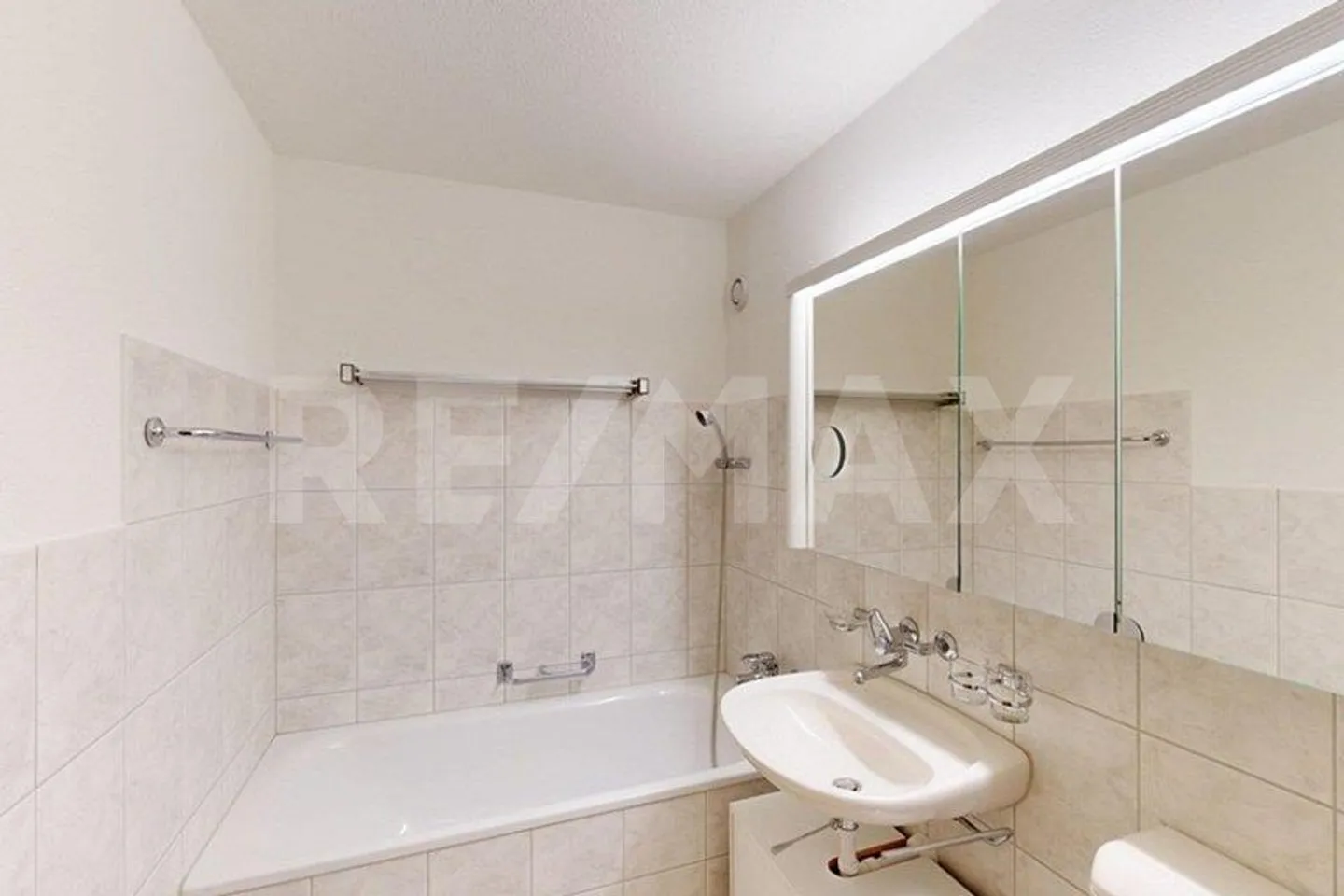 Appartamento di 4,5 stanze vicino al castello dell'acqua - Foto 6 di 13