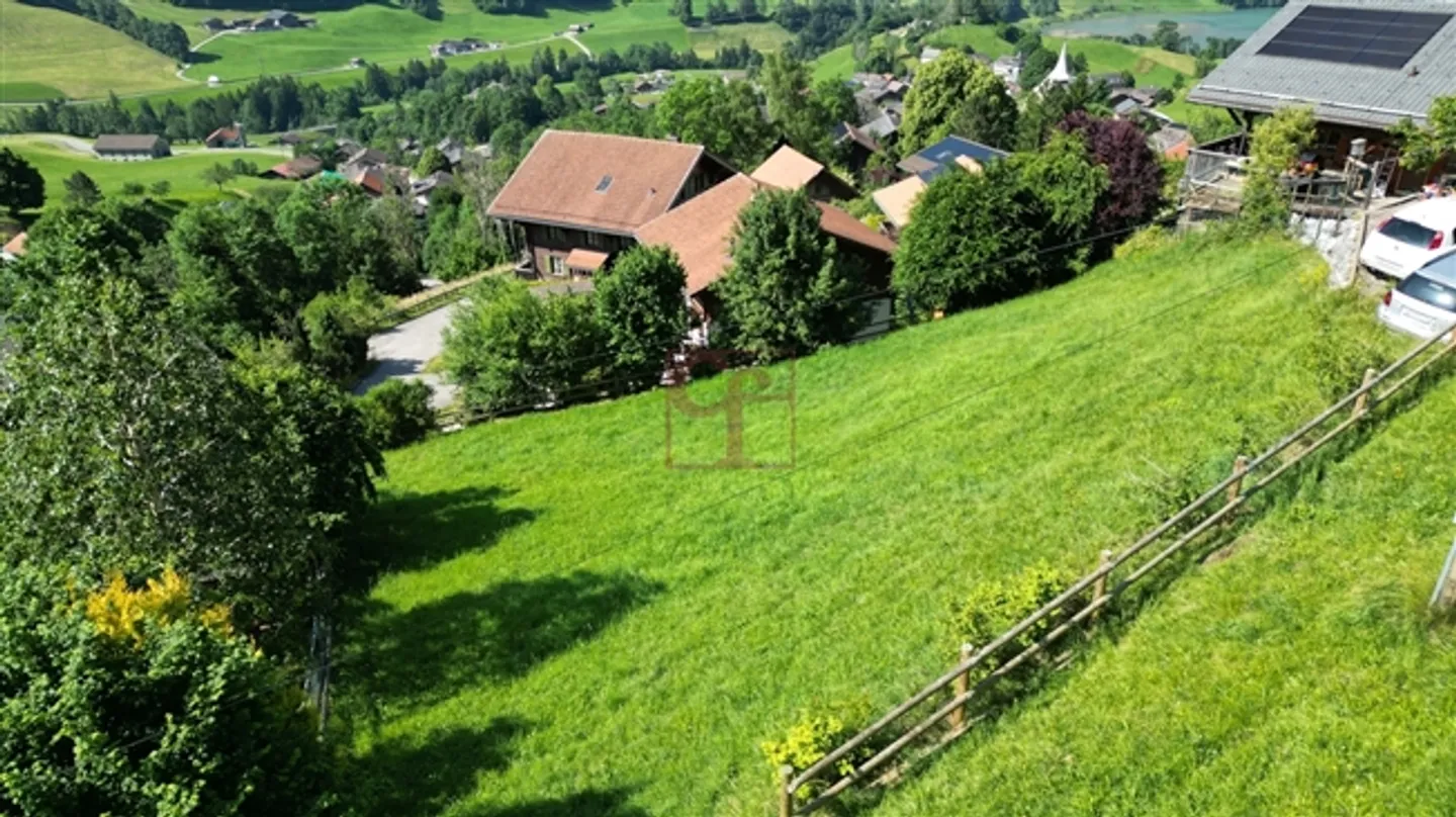 For Sale - Land in an Ideal Location in Rossinière - Photo 1 of 4