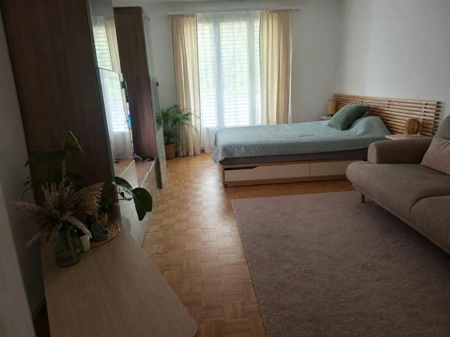 Appartement calme de 2.5 pièces à proximité des commerces - Photo 4 sur 5