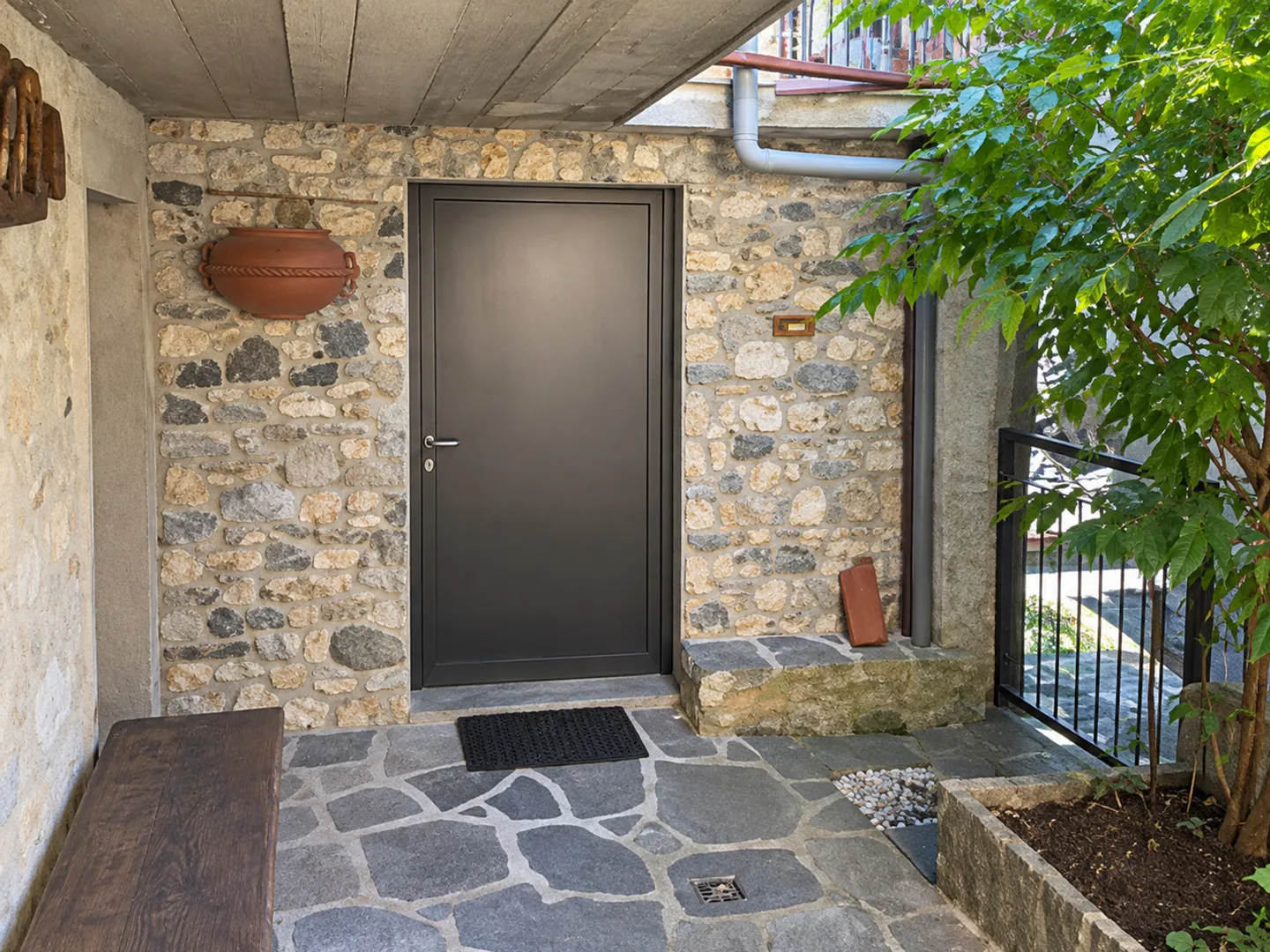 Charmante maison rustique au cœur de Bré - Photo 10 sur 12