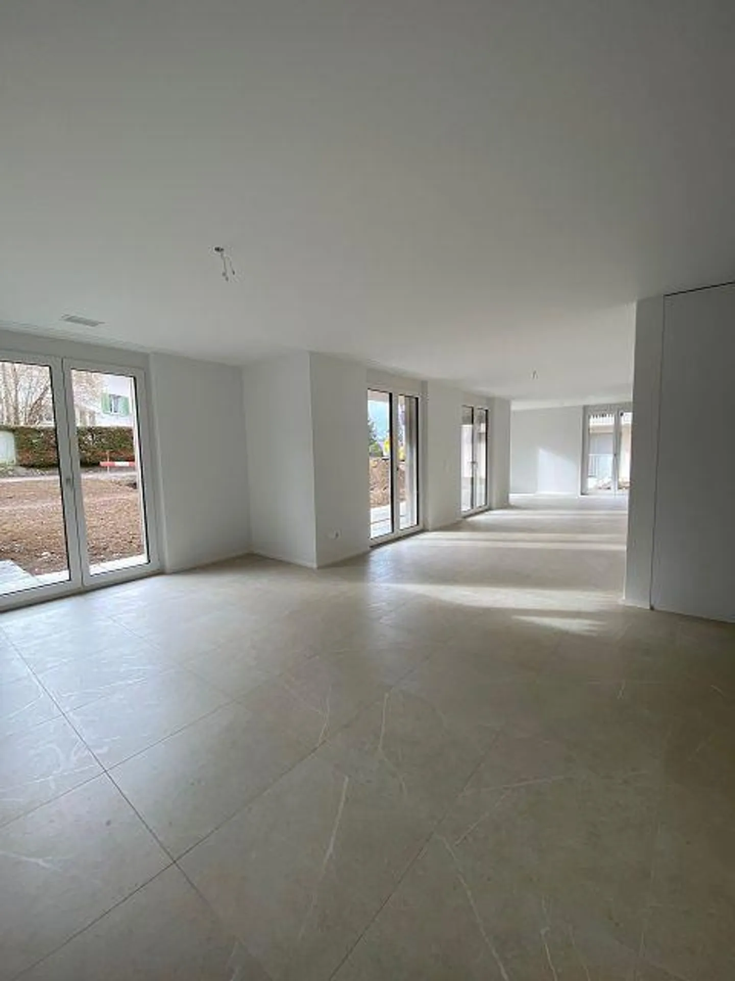 Geräumige Erdgeschosswohnung - Foto 3 von 11