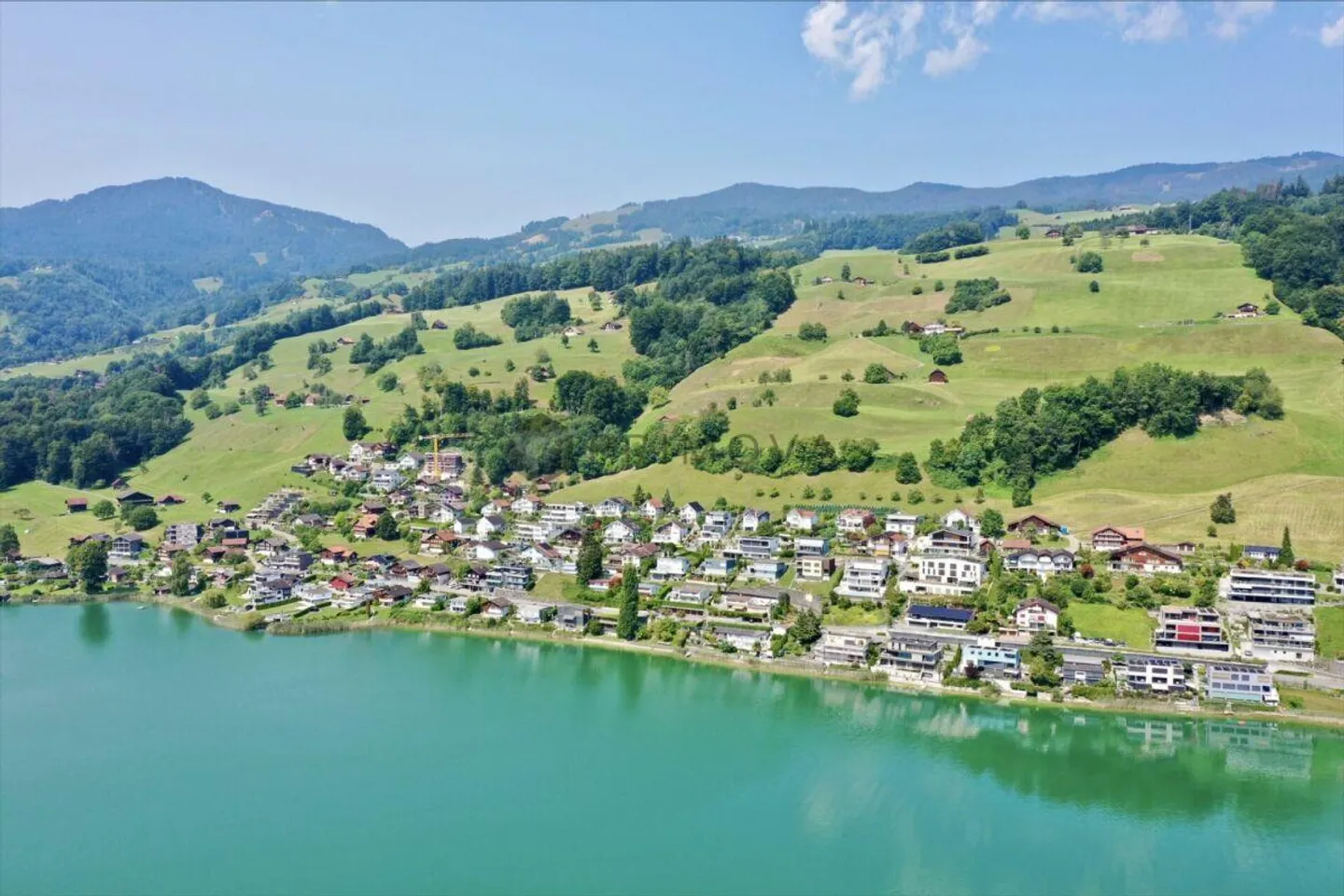 Emplacement de rêve haut au-dessus du lac - Photo 6 sur 24