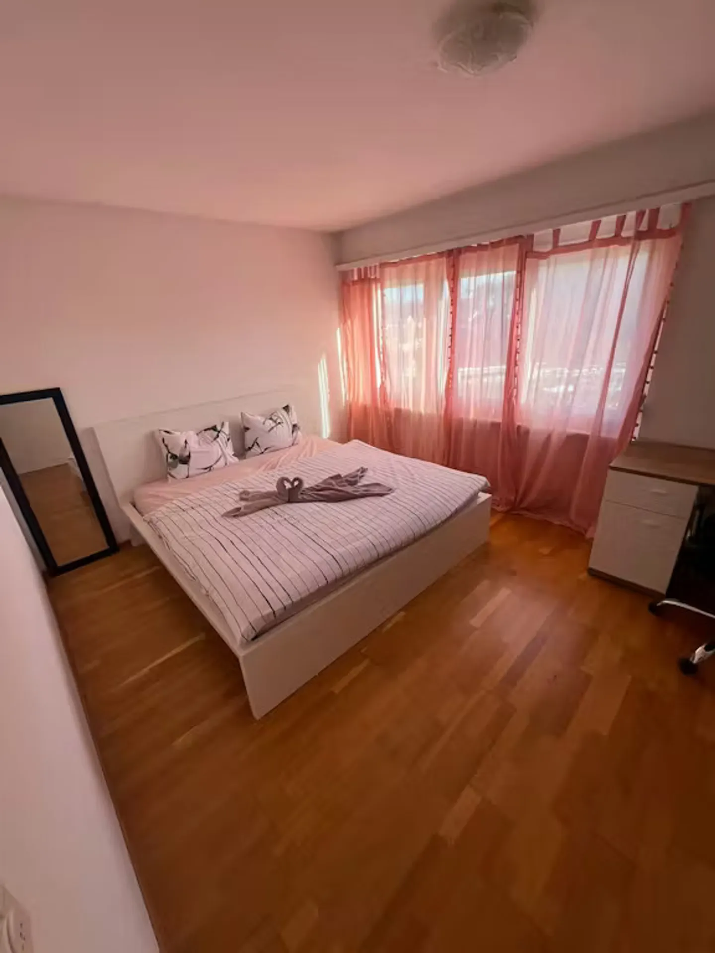 Apartment for rent - Photo 3 of 10