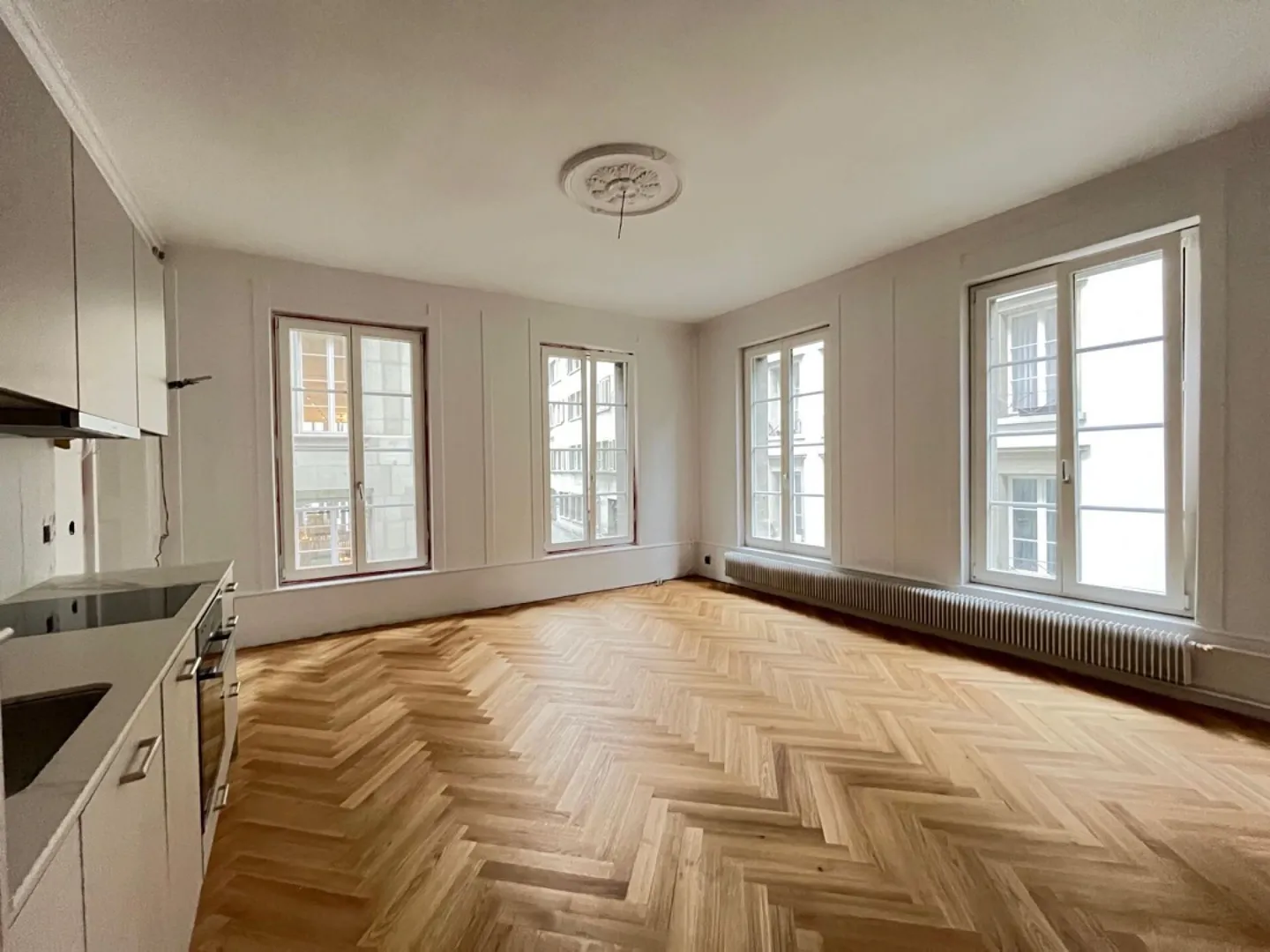 Completely renovated 2.5 room apartment in the old town of Burgdorf - Photo 3 of 10