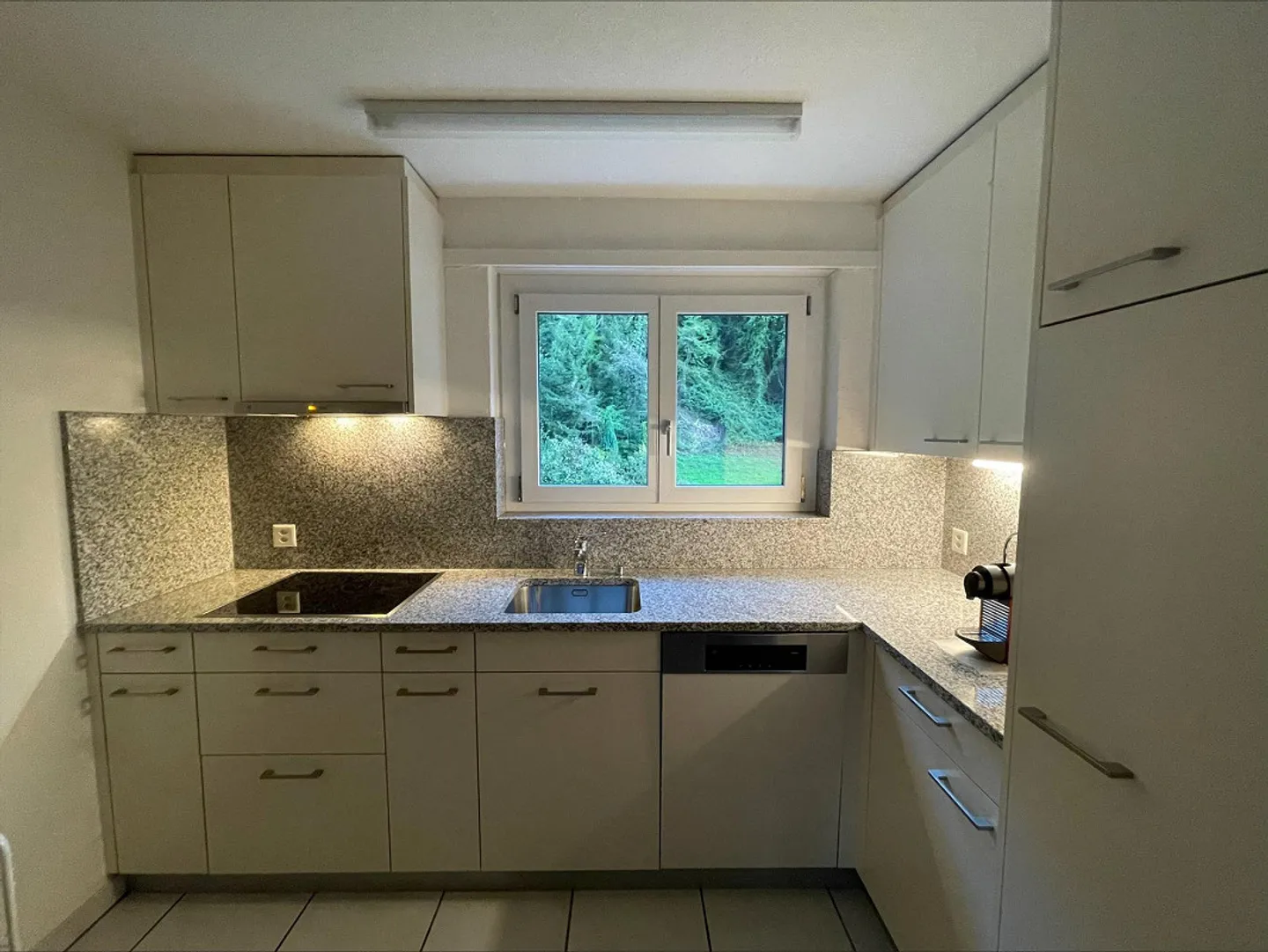 Schöne 5.5-Zimmer-Wohnung mit Galerie - Foto 2 von 8