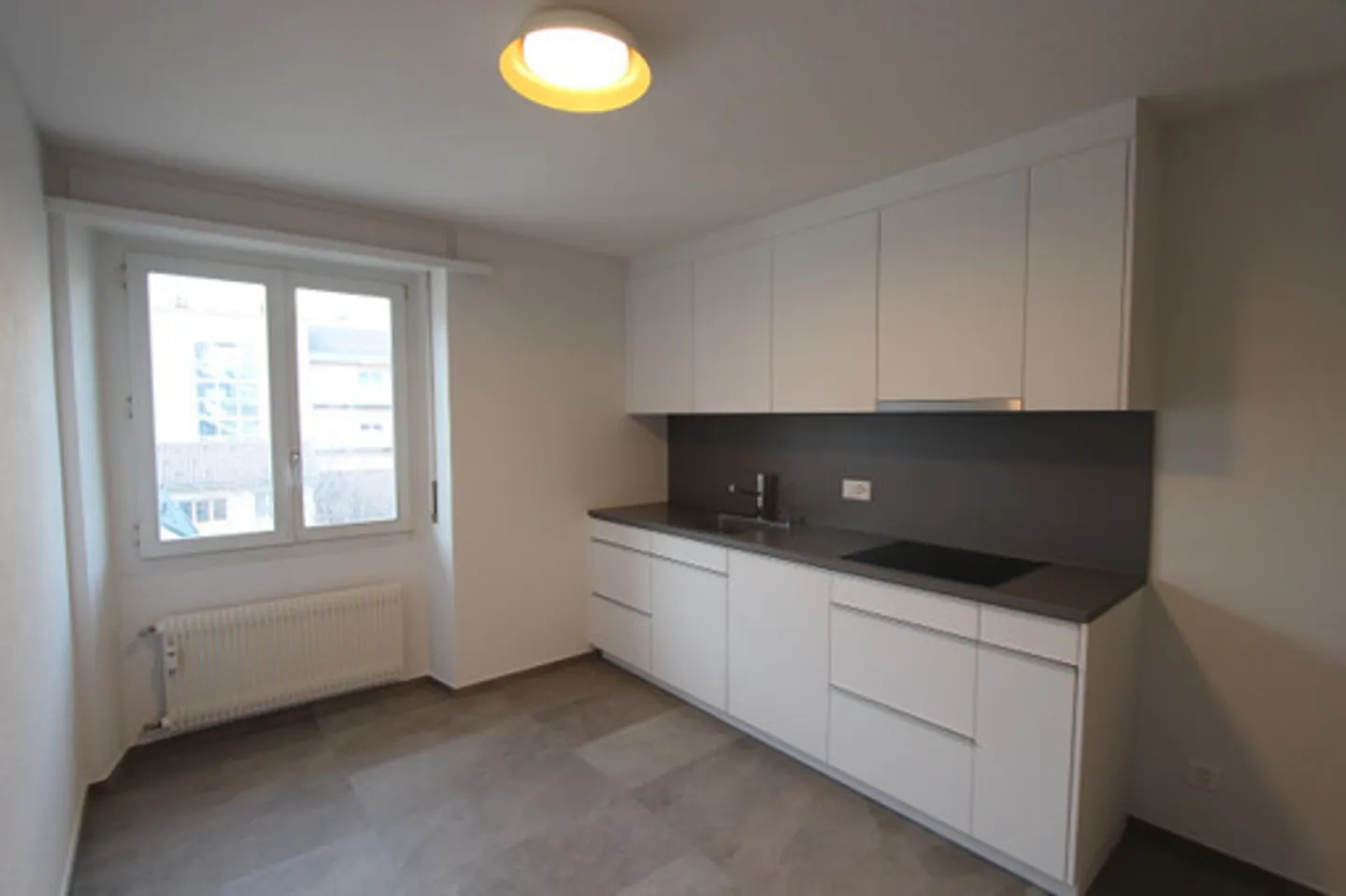 Modern 4.5-room apartment for rent in the center of Visp - Photo 8 of 11