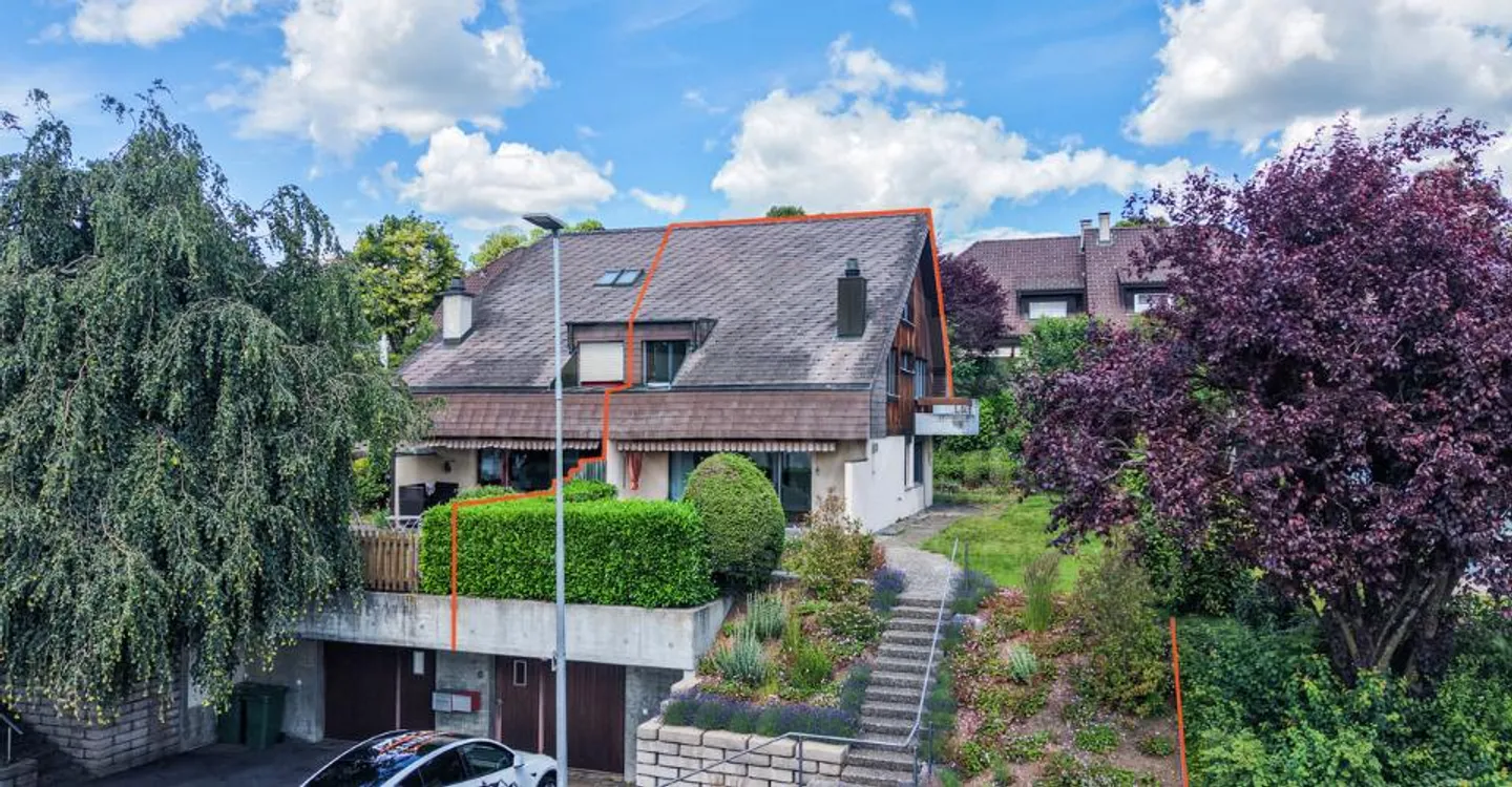 Doppeleinfamilienhaus mit Garten & Garage - Foto 1 von 12
