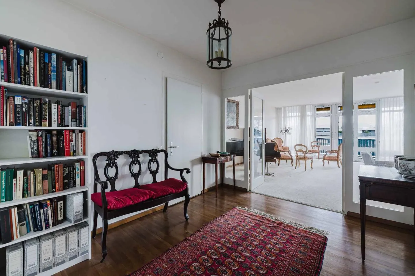 Spacious 7-Room Apartment - Photo 7 of 13