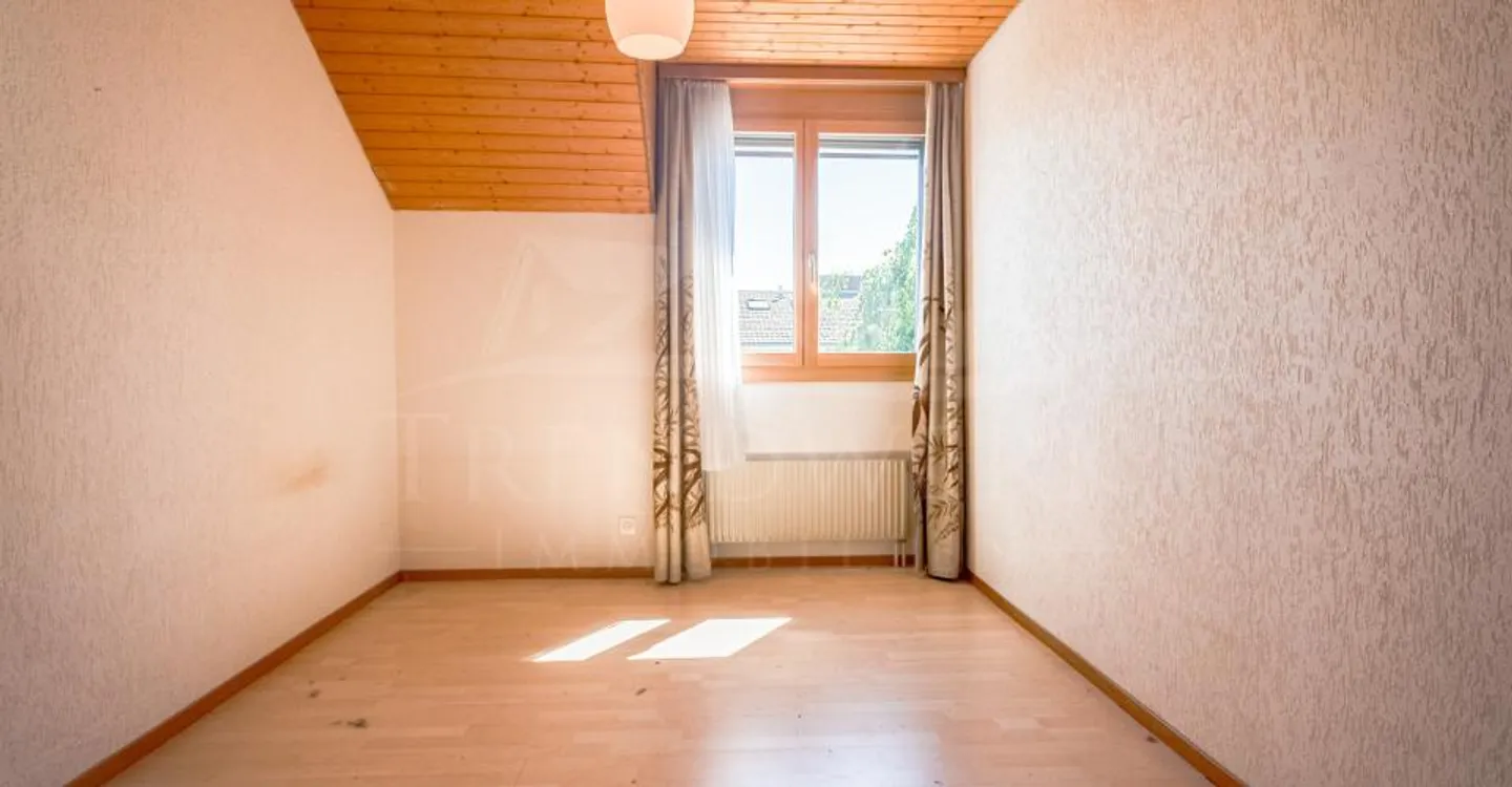 Doppeleinfamilienhaus mit Garten & Garage - Foto 6 von 12