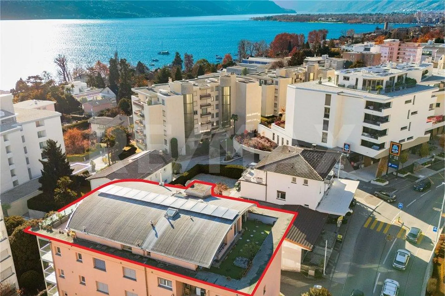 Appartamento attico con bella vista lago - Foto 1 di 13