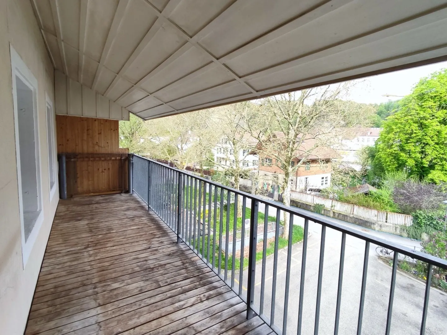 Ampio appartamento di 4,5 stanze nella città vecchia con balcone - Foto 4 di 11
