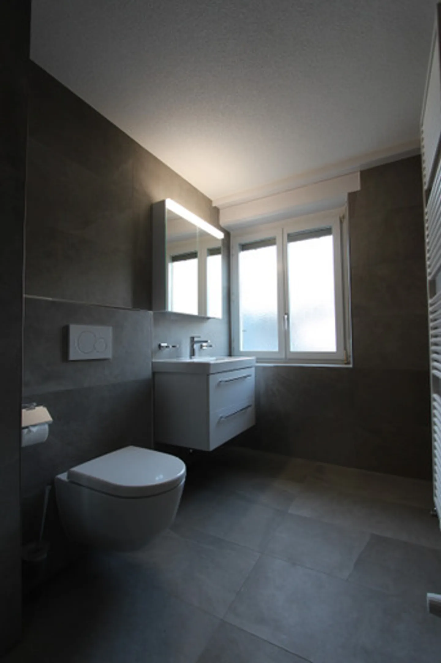 Newly renovated 4.5 room apartment in the center of Visp - Photo 7 of 8