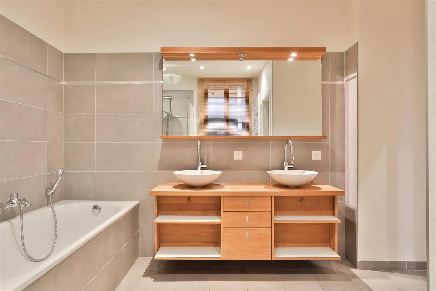 Appartamento 6 stanze - Foto 16 di 19