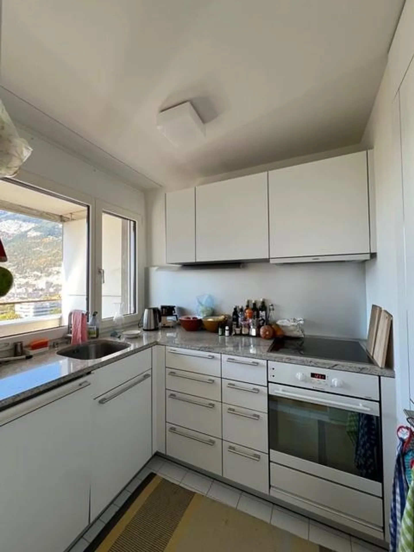 Schöne und lichtdurchflutete 3.5 Zimmerwohnung - Foto 8 von 17