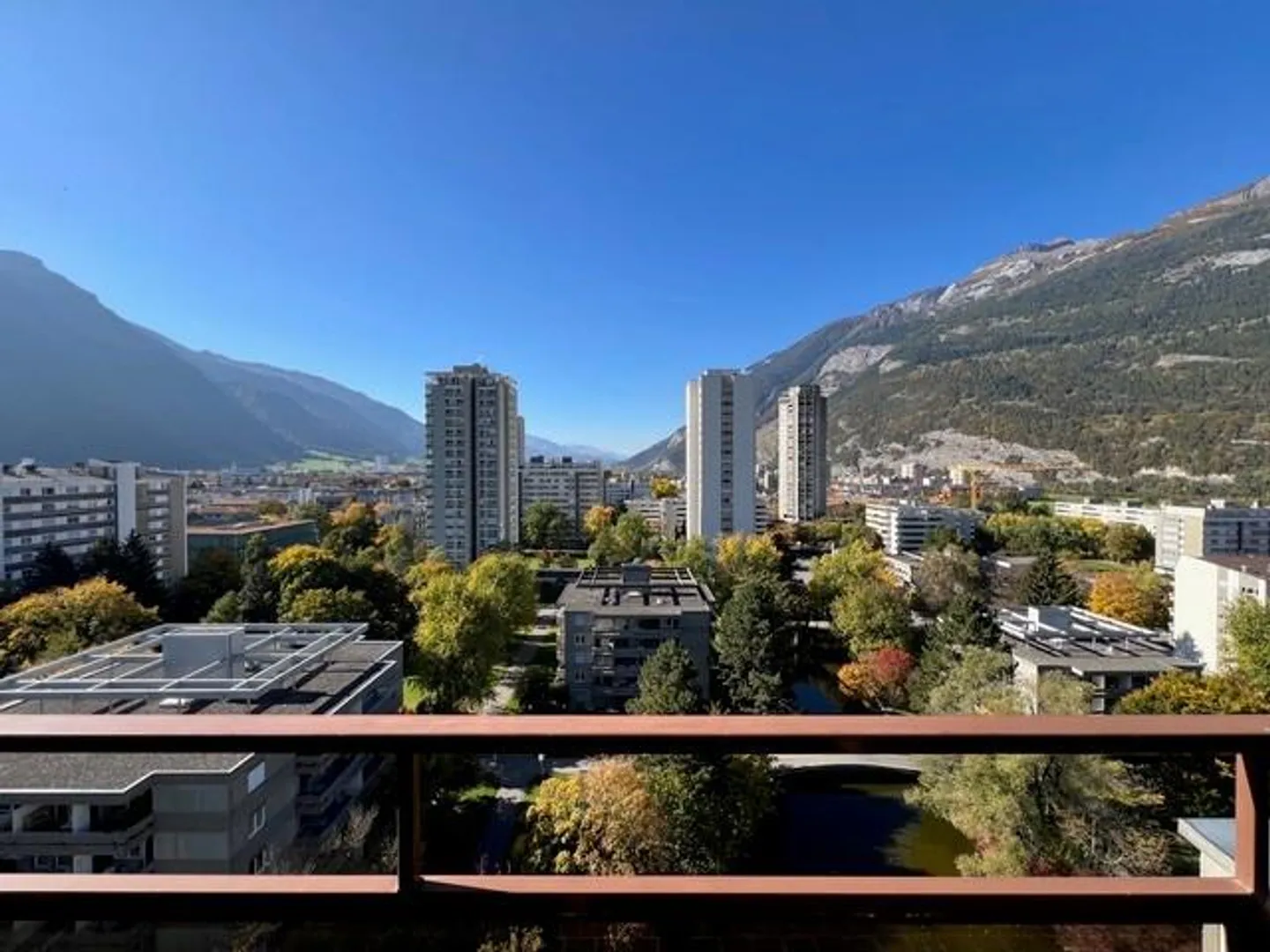 Schöne und lichtdurchflutete 3.5 Zimmerwohnung - Foto 17 von 17