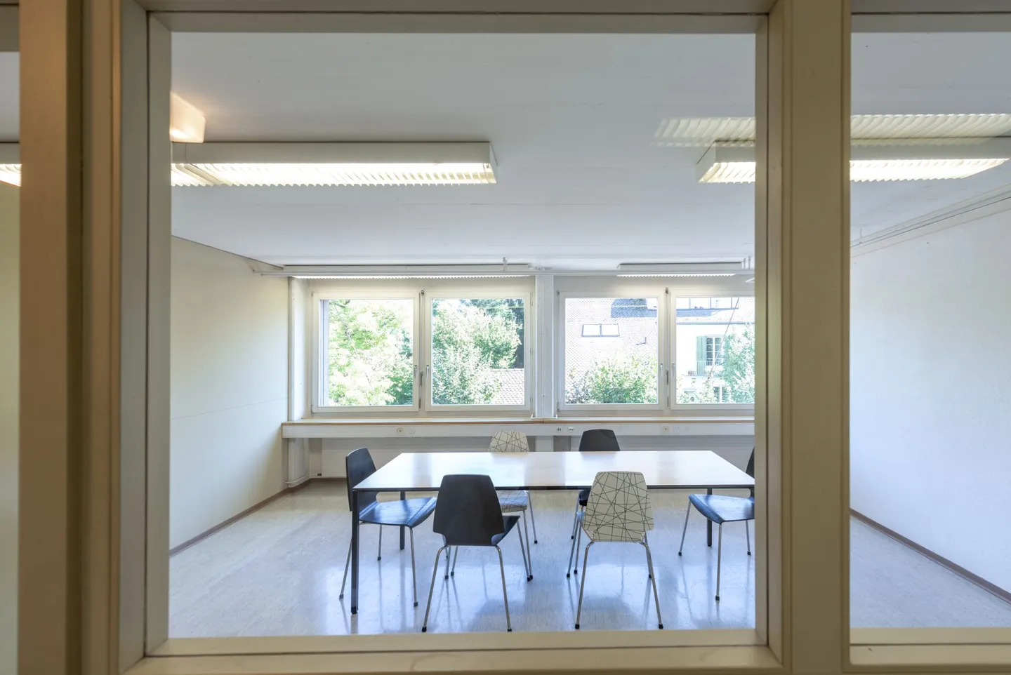 Gewerbe-/Büroräumlichkeiten zu vermieten - Foto 12 von 17