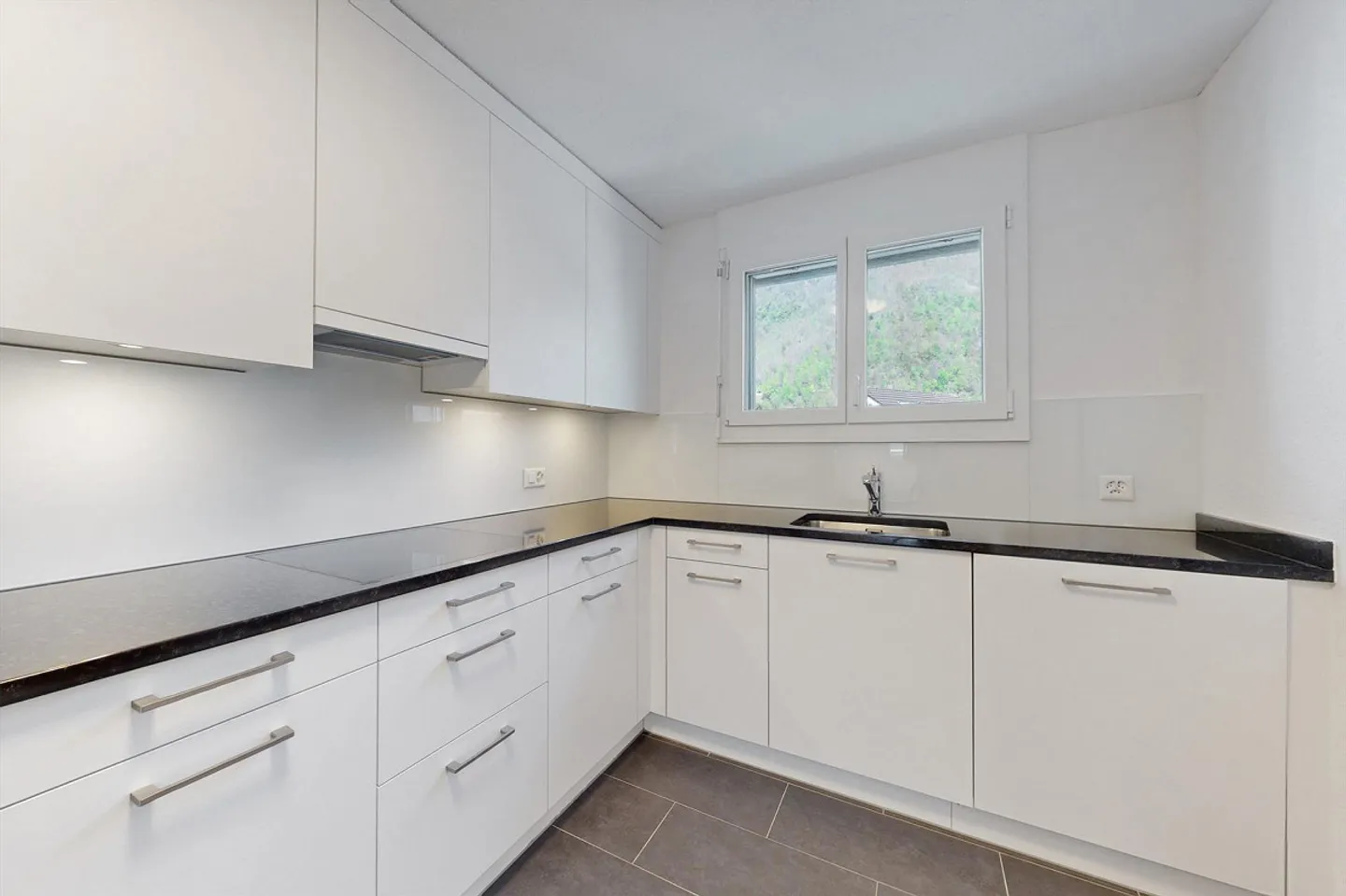 Gemütliche Wohnung mit Gartensitzplatz - Foto 2 von 4