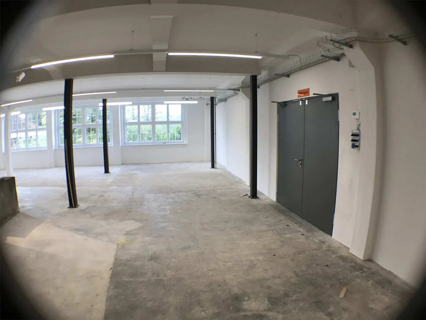 Charming Workspace - Photo 4 of 9