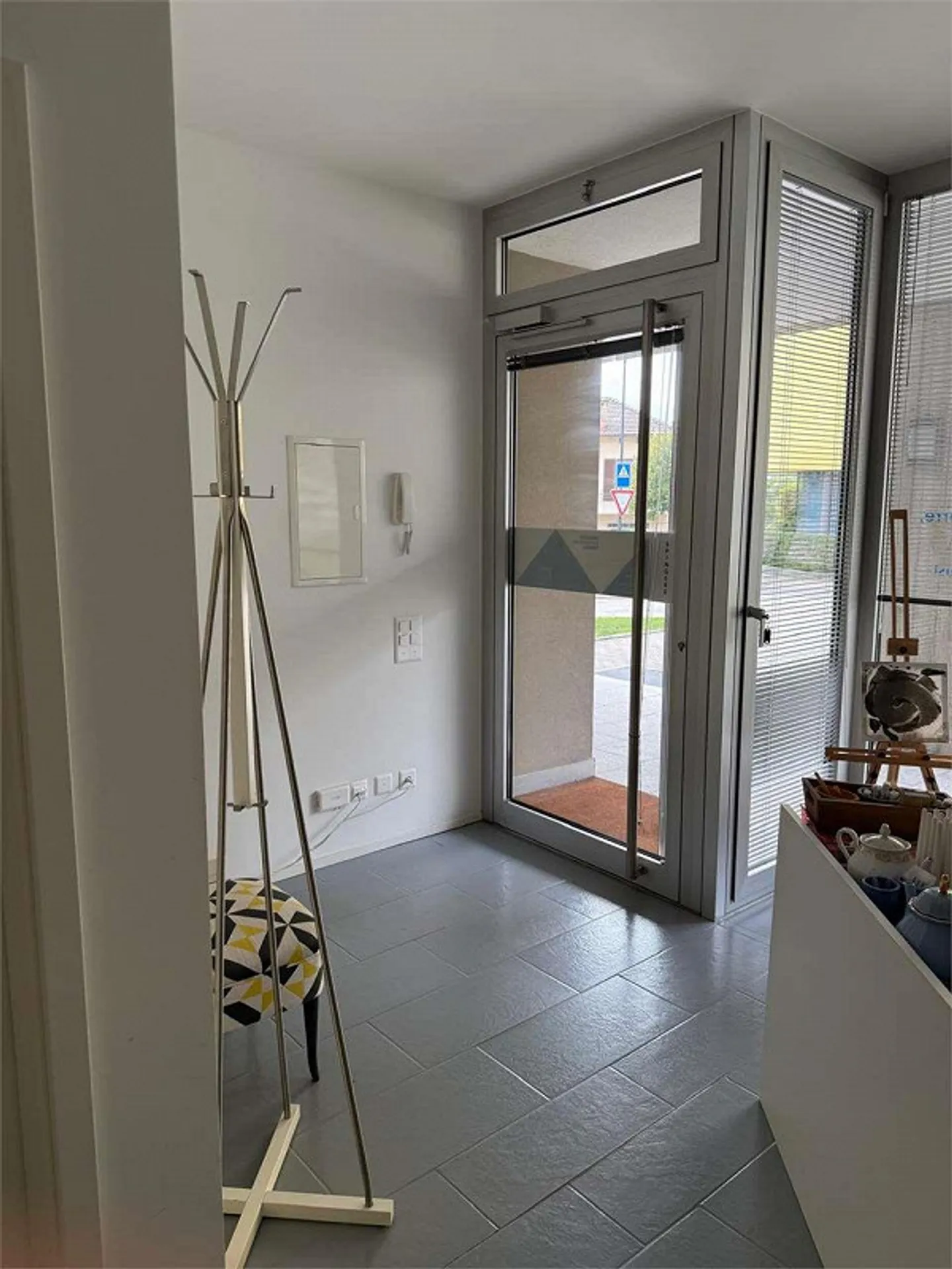 Business in Vacallo - Photo 7 of 11