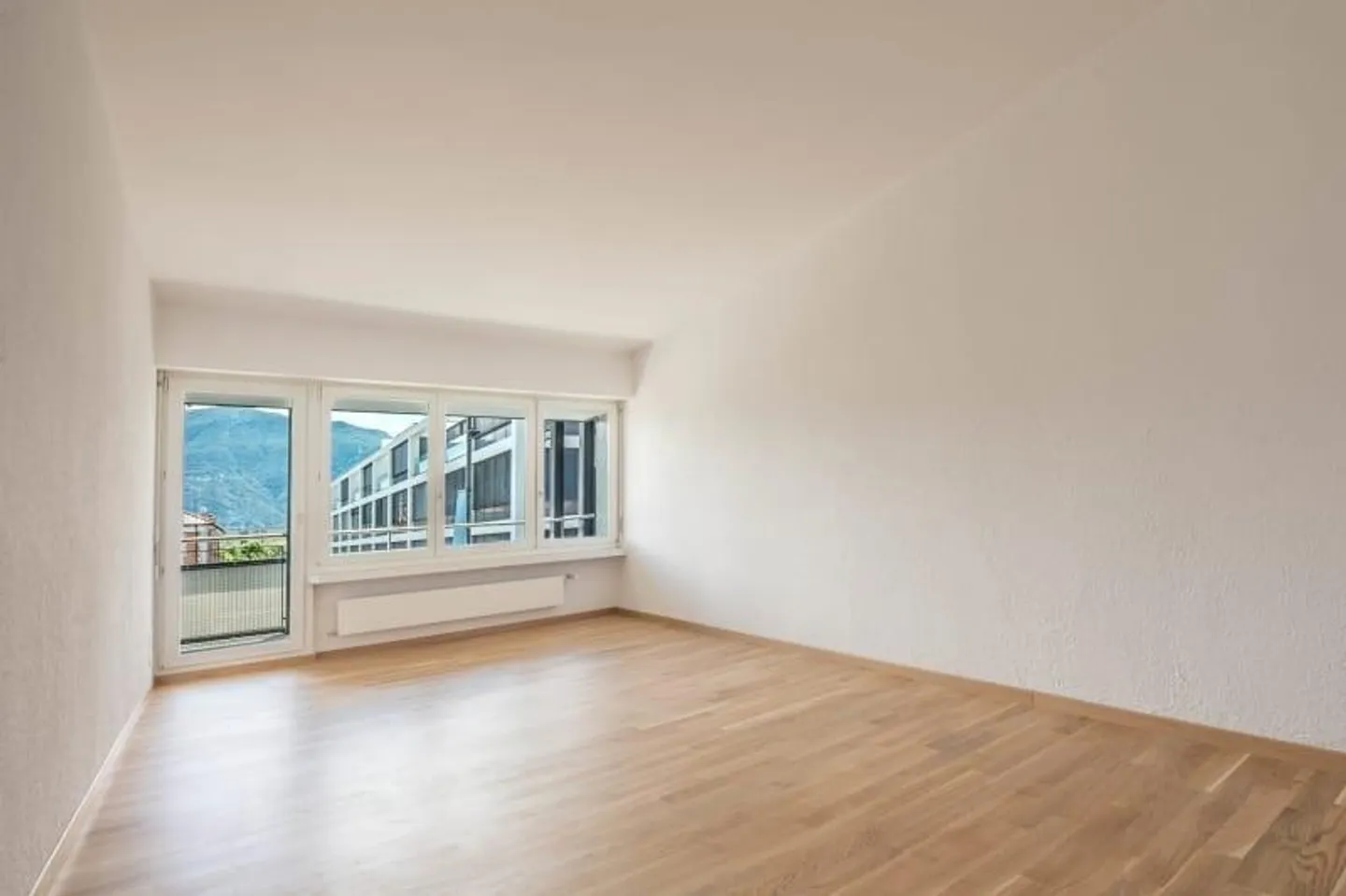 Appartement moderne et lumineux au centre d'Ascona ! - Photo 2 sur 8