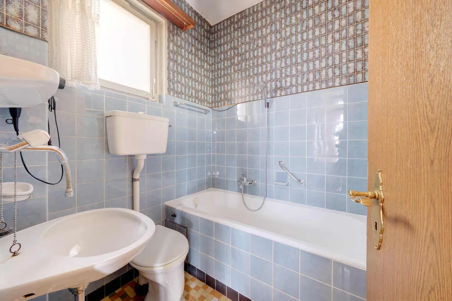 Einfamilienhaus mit grossem Garten wünscht sich eine zweite Jugend - Photo 8 sur 20