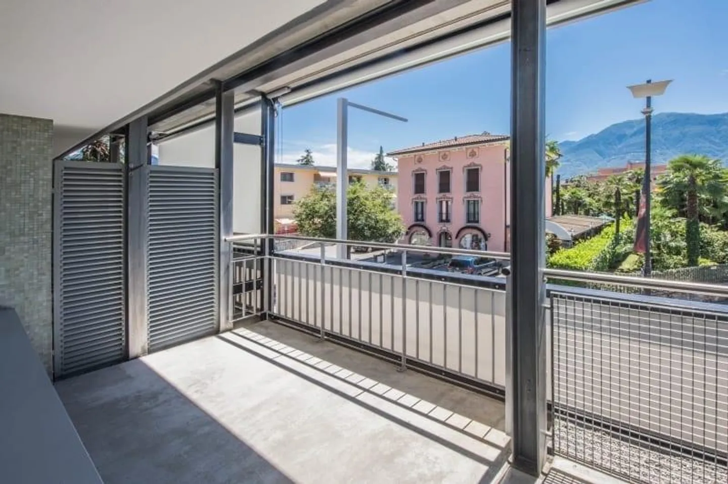 Appartement moderne et lumineux au centre d'Ascona ! - Photo 6 sur 8