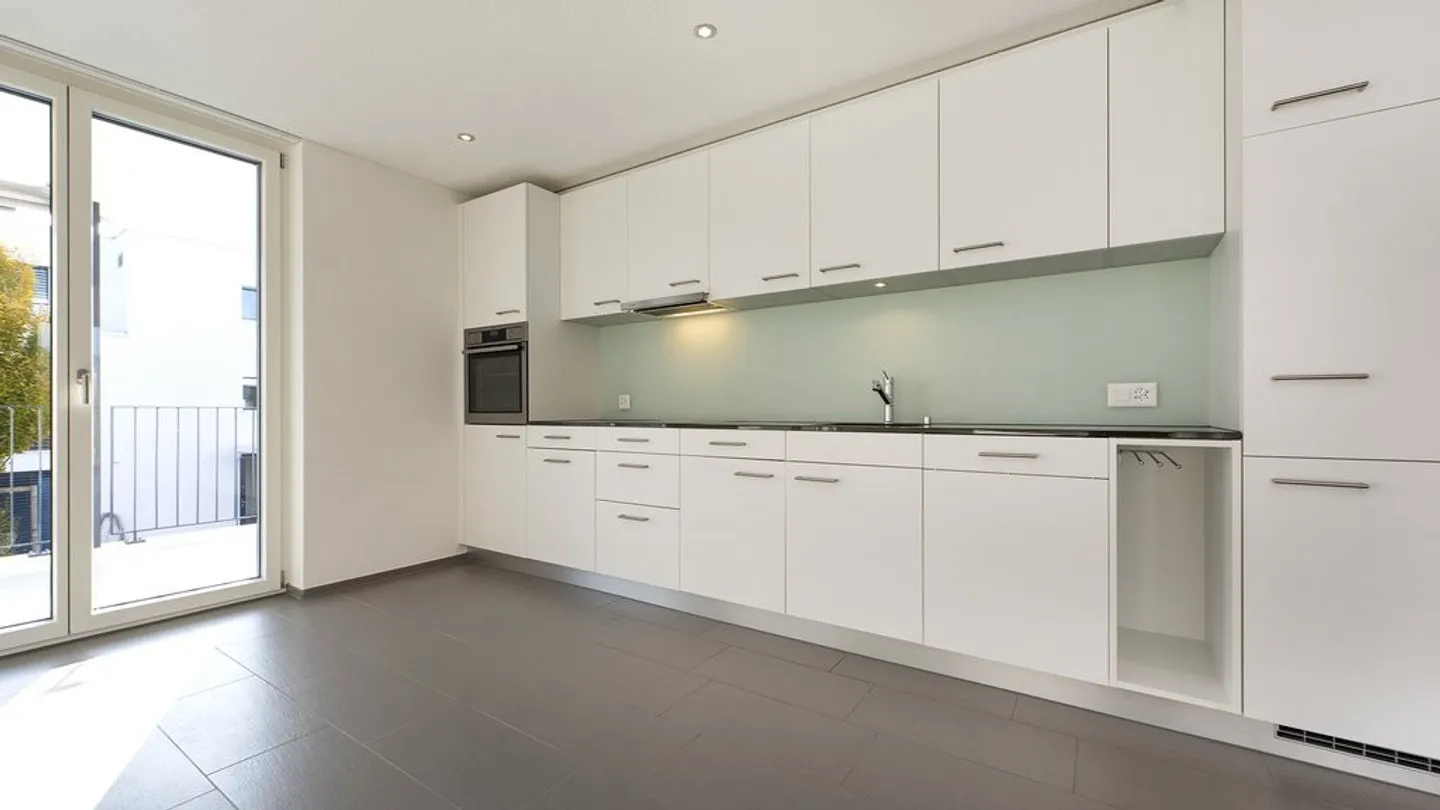 Modern 4.5-Room Apartment - Photo 6 of 12