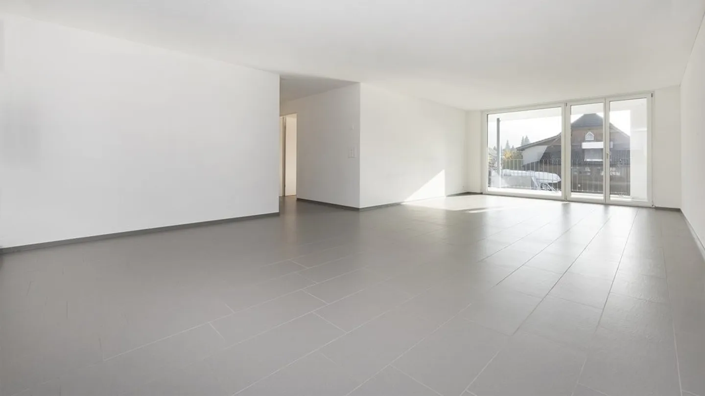 Modern 4.5-Room Apartment - Photo 10 of 12