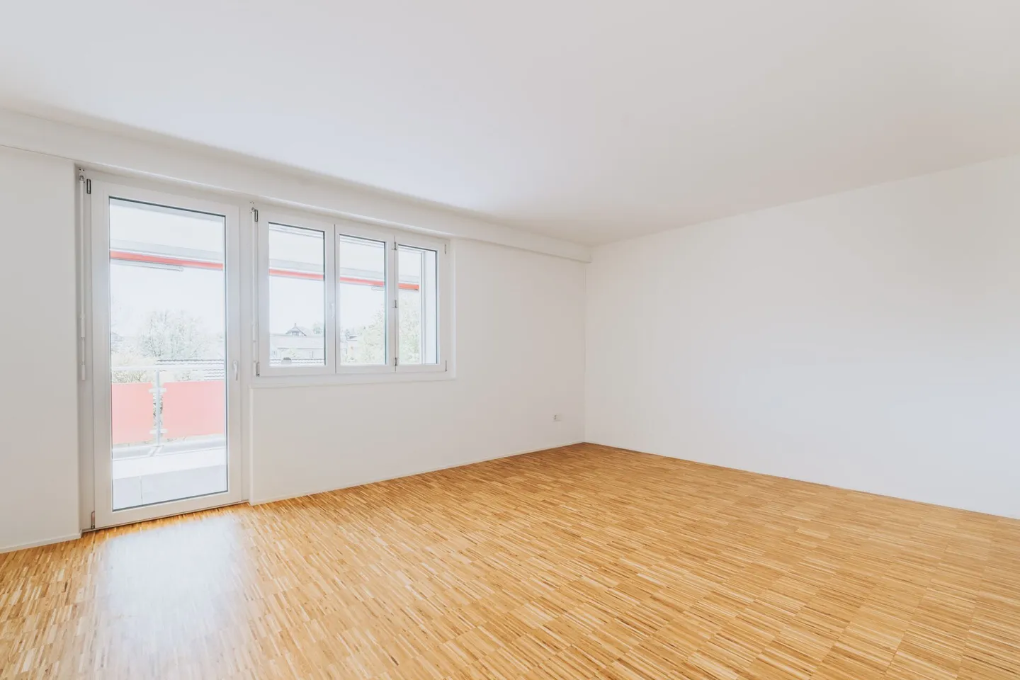 Maggiore spazio per l'essenziale: Appartamento di alta qualità con 2,5 stanze in centro con 70m2 - Foto 3 di 8