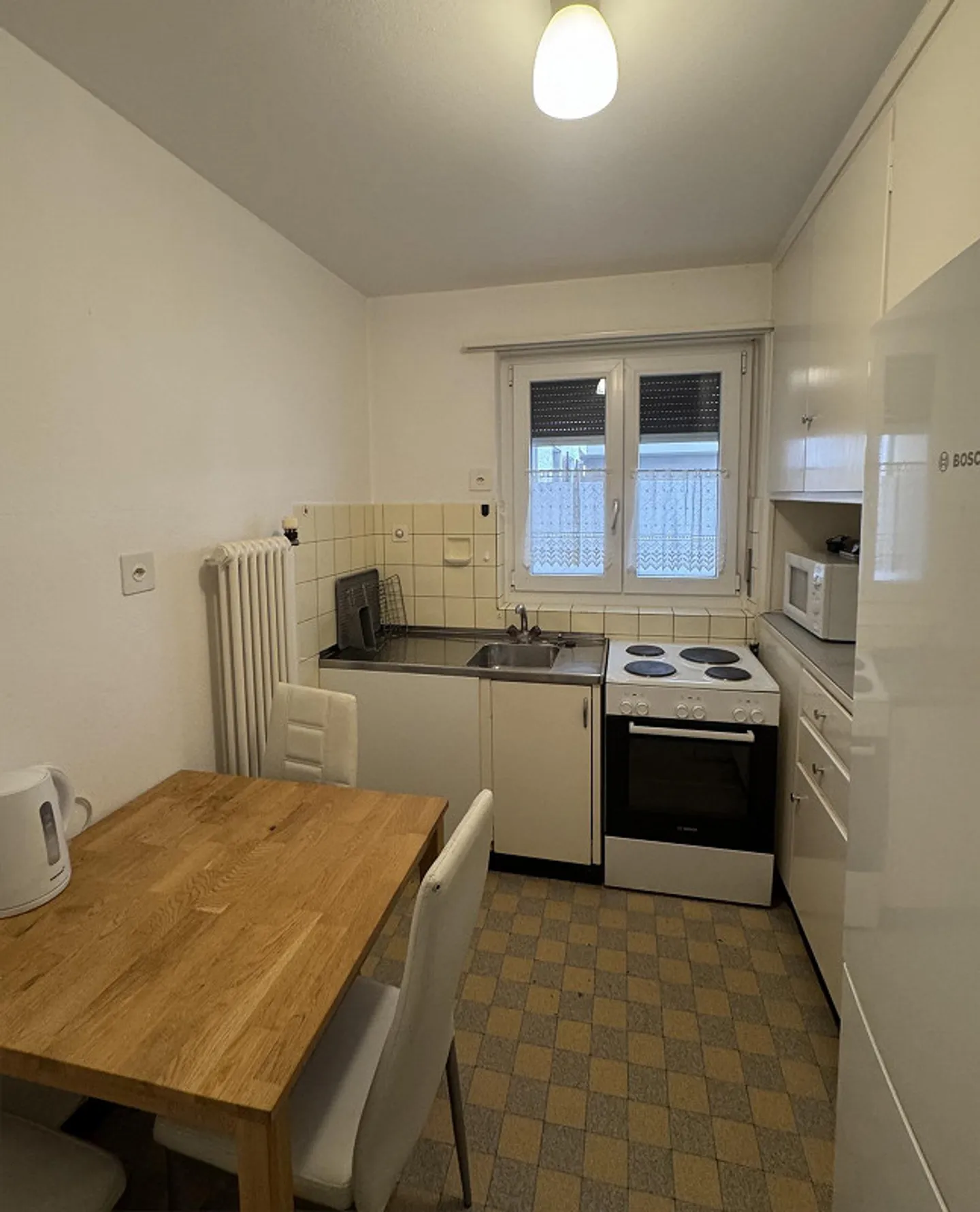 Furnished 3-room apartment in a central location - Photo 4 of 8