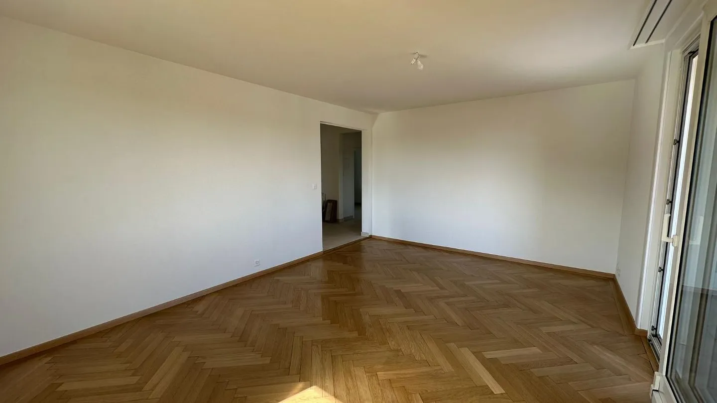 Appartamento ristrutturato di 3 locali al 1° piano - Foto 3 di 7