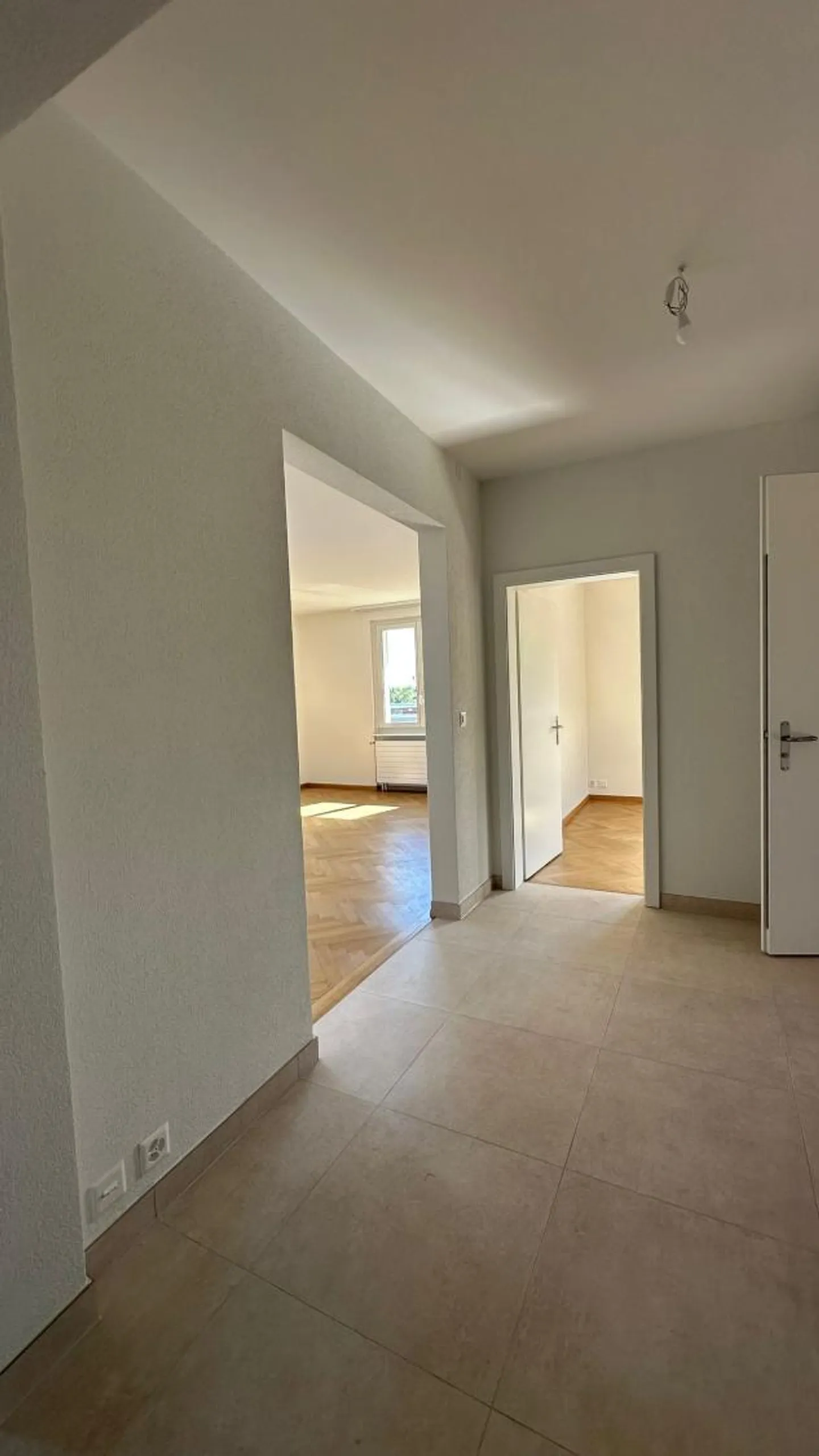 Appartamento ristrutturato di 3 locali al 1° piano - Foto 5 di 7