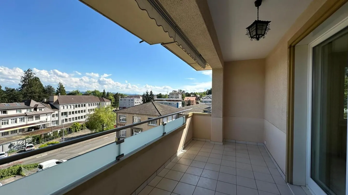 Appartamento ristrutturato di 3 locali al 1° piano - Foto 6 di 7