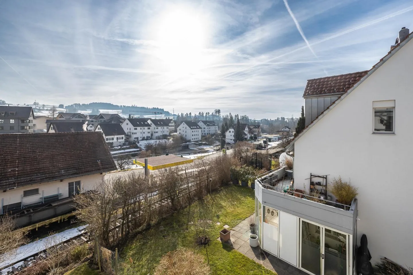 Generously Living in a Sun-Drenched Location - Photo 9 of 11