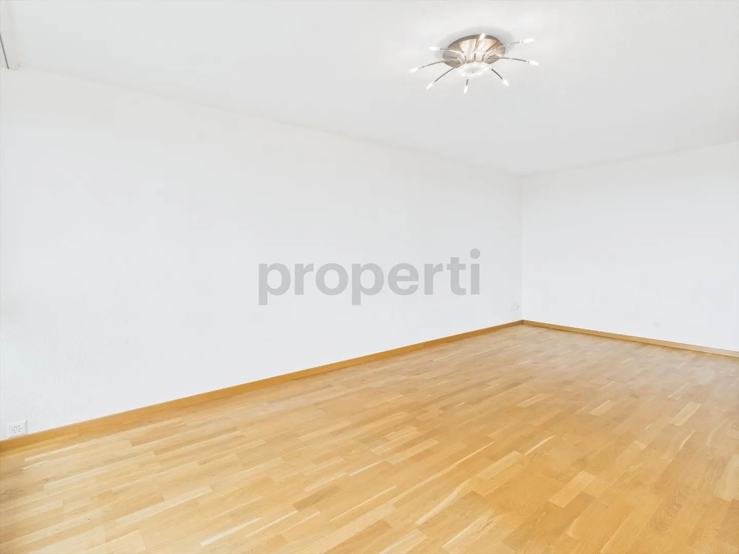 «Terrassenwohnung in Lommiswil mit 4.5 Zimmern und grosser Terrasse» - Foto 11 von 13