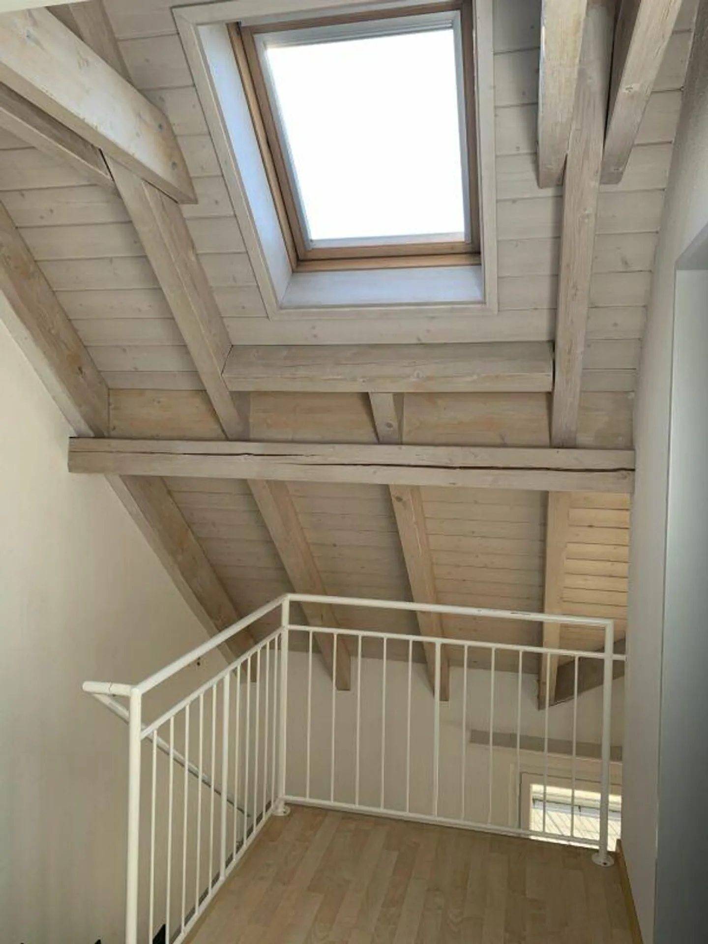 Appartamento duplex attraente di 4,5 locali in posizione privilegiata - Foto 9 di 15