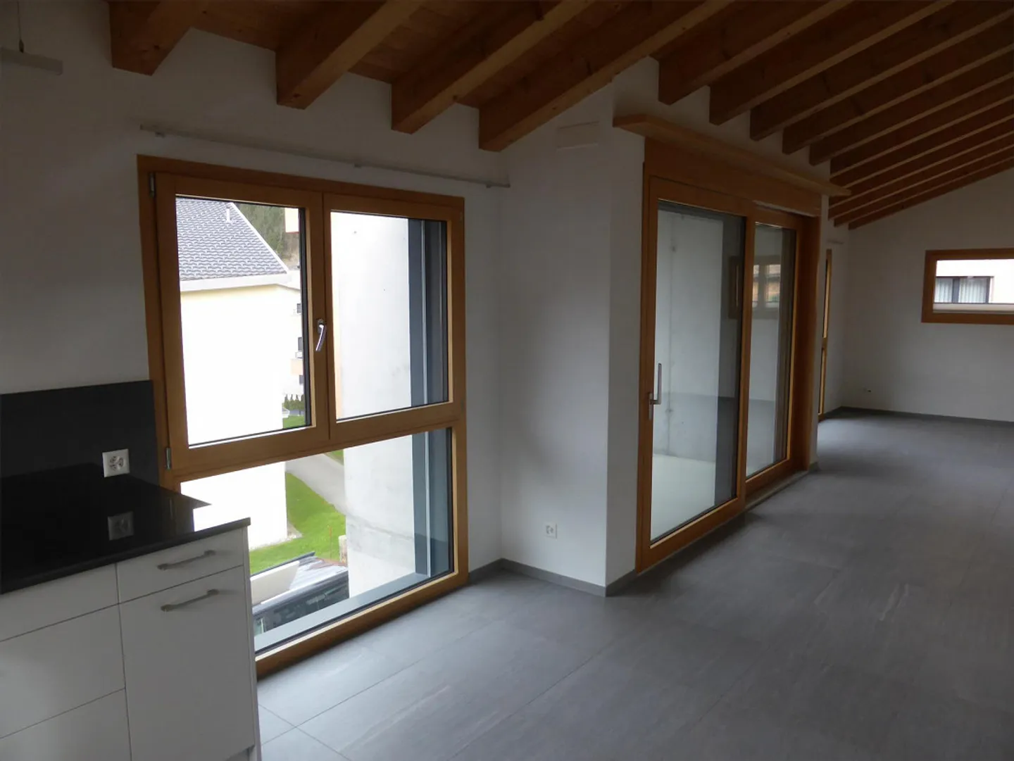 Neuwertige 3 1/2 Zimmerwohnung an ruhiger Lage im Dorfkern - Foto 7 von 9