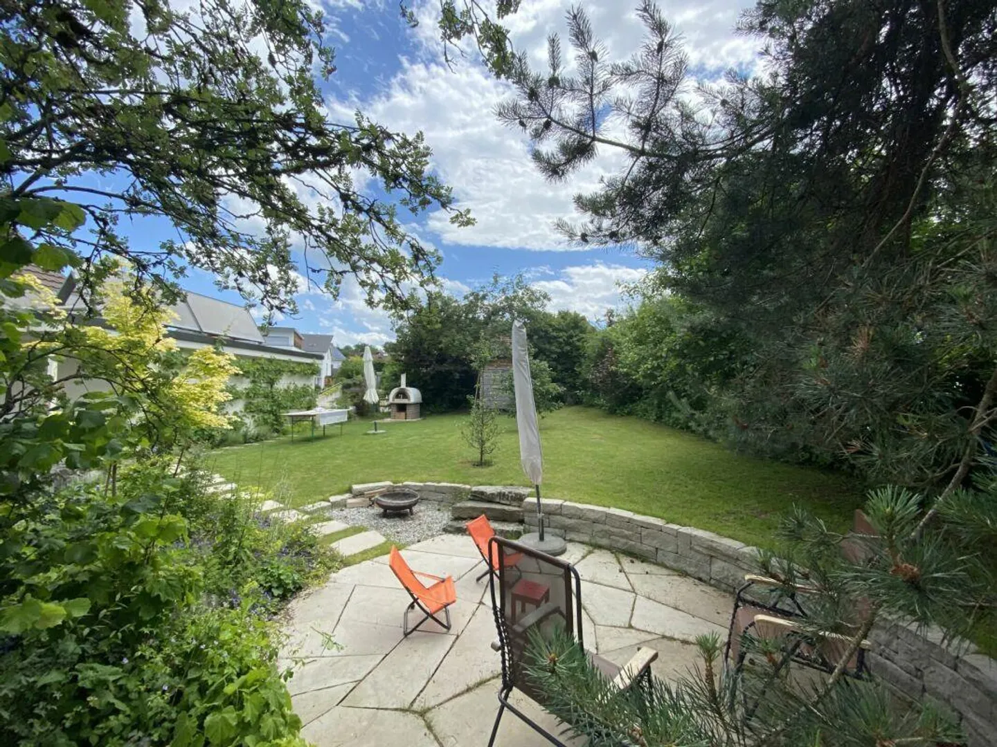 Family Paradise with Large Garden - Photo 12 of 18