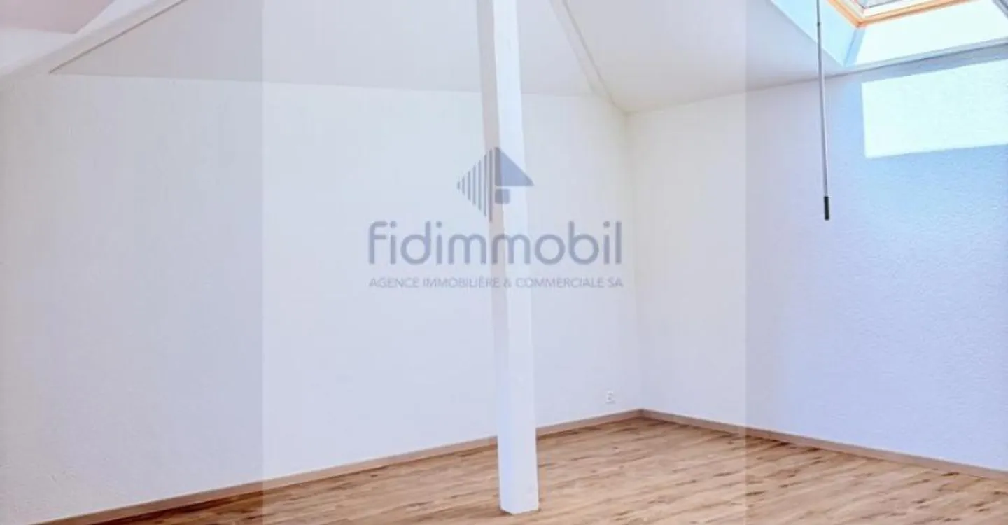 Stunning new loft for rent in Peseux - Photo 3 of 4