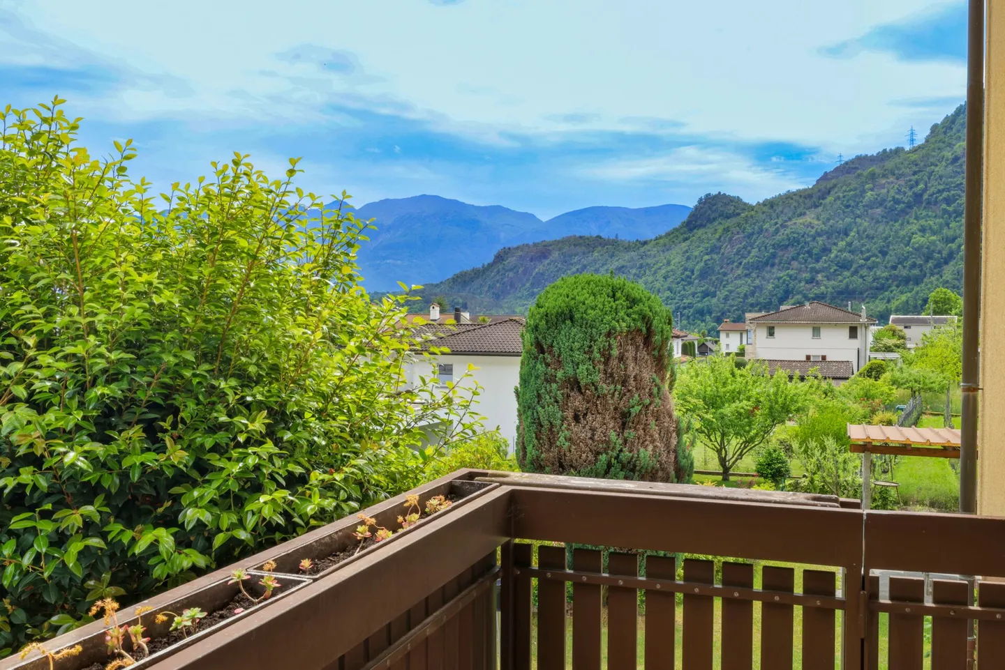 Appartement de 4.5 pièces avec terrasse et jardin - Photo 1 sur 8